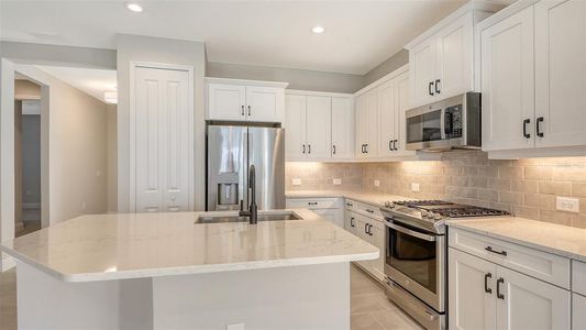 New construction Single-Family house 18131 Franklin Park Ct, Venice, FL 34293 - image 10