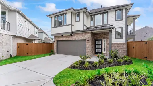 New construction Single-Family house 15834 Invergelder Dr, Humble, TX 77346 plan Capeside – Courtyard Collection - image