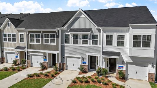 New construction Single-Family house 239 Elyse Overlook Lp, Sanford, NC 27332 plan Dahlia - image