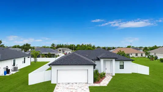 New construction Single-Family house 2458 Nw 9Th Ter Ter, Cape Coral, FL 33993 - image