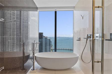 New construction Condo house 300 Biscayne Blvd Wy, Unit 3104, Miami, FL 33131 null- photo 39 39