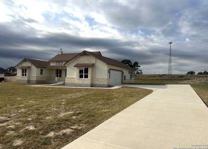 New construction Single-Family house 109 Medora Br, Floresville, TX 78114 - image
