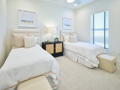 New construction Single-Family house 1008 Tideline Cv, Bradenton, FL 34209 plan Ravenna - image 5