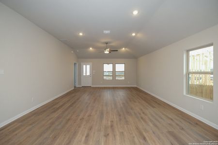 New construction Single-Family house 8425 Roadrunner Psge, San Antonio, TX 78222 Eastland- photo 2 2