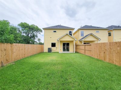 New construction Single-Family house 2026 Wavell St, Houston, TX 77088 - image