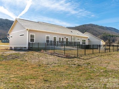 New construction Single-Family house 90 Saddle Club Ln, Hendersonville, NC 28739 - image