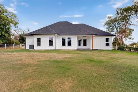 New construction Single-Family house 224 Ash Creek Dr W, Azle, TX 76020 - image