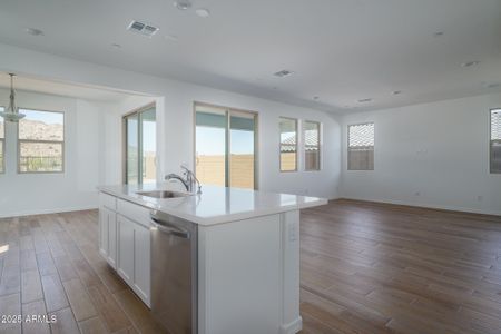 New construction Single-Family house 2852 N 214Th Dr, Buckeye, AZ 85396 plan Bartlett - image 7