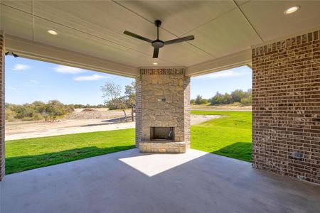 New construction Single-Family house 300 Spanish Oak Ct, Weatherford, TX 76085 Plan Unknown- photo 30 30