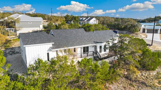 New construction Single-Family house 410 Compass Rose, Canyon Lake, TX 78133 null- photo 0