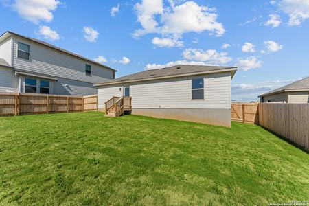 New construction Single-Family house 2820 Whiskey Pass, Seguin, TX 78155 Nicollet- photo 30 30