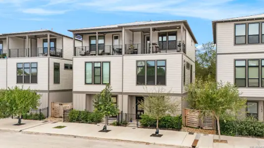 New construction Single-Family house 138 Playmoor St, San Antonio, TX 78210 plan Lavaca - image