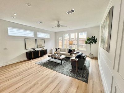 New construction Single-Family house 5320 Kiam St, Houston, TX 77007 null- photo 6 6