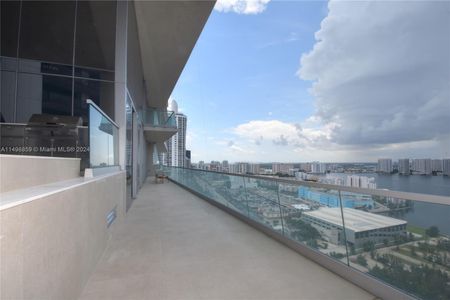 New construction Condo/Apt house 18501 Collins Avenue, Unit 2301, Sunny Isles Beach, FL 33160 - photo 34 34