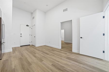 New construction Condo house 4315 S Congress Ave, Unit 105, Austin, TX 78745 plan LW1 - image 7