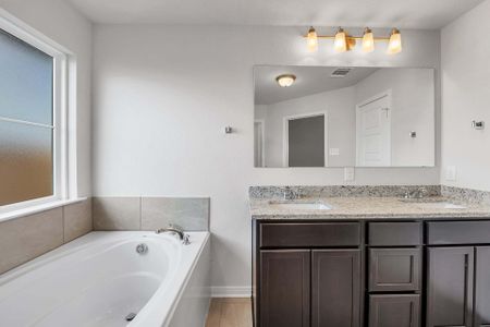New construction Single-Family house 232 New Dawn Trl, Huntsville, TX 77320 plan The 1818 - image 13