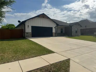 New construction Single-Family house 317 Lakeview Dr, Alvarado, TX 76009 - image