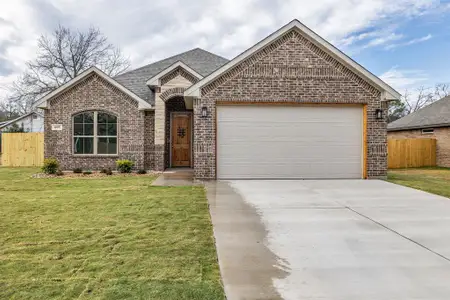 New construction Single-Family house 603 Madison St, Cleburne, TX 76033 - image