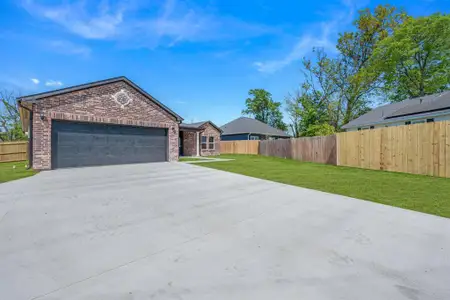 New construction Single-Family house 808 Jefferson St E, Sulphur Springs, TX 75482 - image
