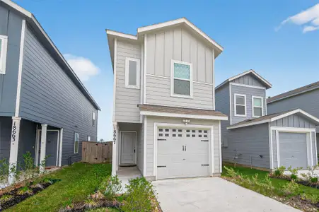 New construction Single-Family house 18667 San Salvo Dr Dr, New Caney, TX 77357 - image