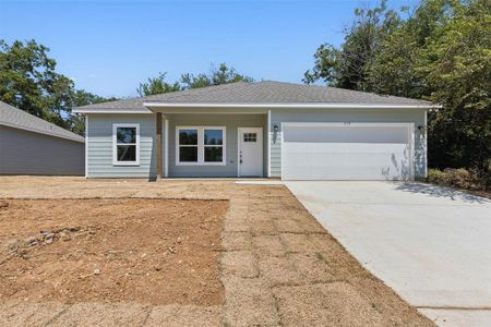 New construction Single-Family house 715 Robbins Street, Cleburne, TX 76031 - photo 0