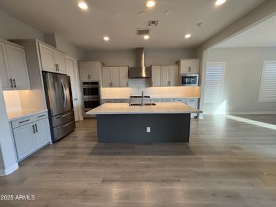 New construction Single-Family house 17019 W Cameron Dr, Surprise, AZ 85388 null- photo 7 7