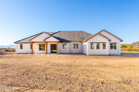 New construction Single-Family house 18932 W Arlington Road, Buckeye, AZ 85326 - photo 0