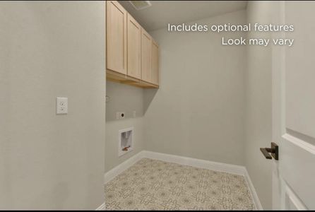 New construction Single-Family house 26120 Treetop Terrace Ln, Montgomery, TX 77316 plan 4046 Elevation B - image 14