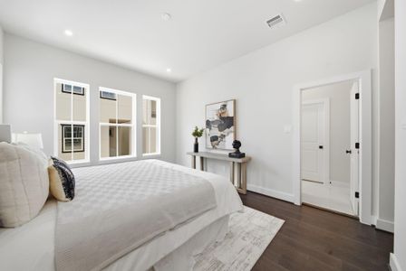 New construction Single-Family house 5522 Wheatley St, Unit E, Houston, TX 77091 - image 12