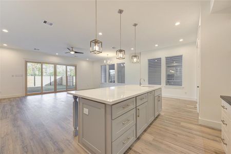 New construction Single-Family house 1224 Wycliffe Dr, Unit B, Houston, TX 77043 null- photo 11 11