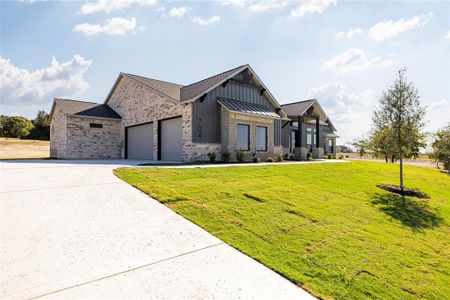 New construction Single-Family house 704 Burr Oak Ln, Weatherford, TX 76085 Plan Unknown- photo 1 1