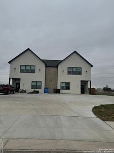 New construction Multi-Family house 125 Micah Point, La Vernia, TX 78121 - photo 0