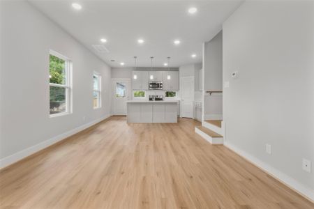 New construction Single-Family house 1222 E 33Rd St, Houston, TX 77022 - image 15