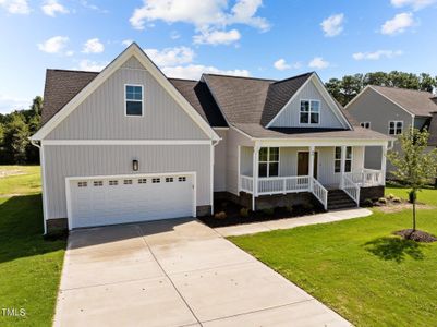 New construction Single-Family house 40 Diamond Creek Drive, Zebulon, NC 27597 - photo 0