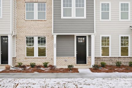 New construction Townhouse house 207 Vanguard Ln, Unit 16, Cramerton, NC 28032 - image