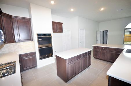 New construction Single-Family house 2107 Amistaqd Rd, League City, TX 77539 - image 7