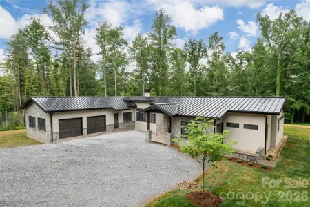 New construction Single-Family house 33 Busbee Rd, Asheville, NC 28803 - image