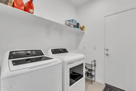 New construction Single-Family house 8905 W Orange Dr, Glendale, AZ 85305 - image