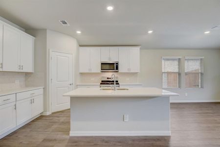 New construction Single-Family house 9220 Horse Herd Dr, Fort Worth, TX 76036 Preston- photo 3 3