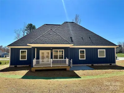 New construction Single-Family house 167 Harbor Point Dr, Cherryville, NC 28021 - image