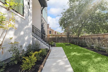 New construction Single-Family house 613 Wendel St, Houston, TX 77009 - image