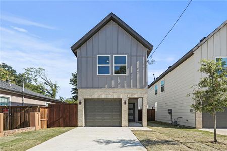 New construction Single-Family house 2222 Bethurum Avenue, Dallas, TX 75215 - photo 0