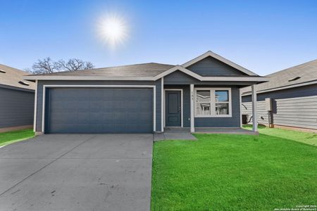 New construction Single-Family house 105 Ellendale Pl, Fredericksburg, TX 78624 plan Newlin - image