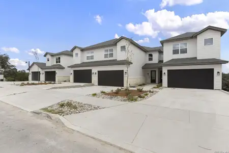 New construction Single-Family house 104 Magnolia Cir, Boerne, TX 78006 - image
