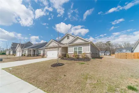 New construction Single-Family house 3934 Saddle Bag Ct, Dacula, GA 30019 - image