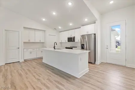 New construction Single-Family house 3030 Sw 11Th Ct, Cape Coral, FL 33914 plan The Paradise Cove - image 5