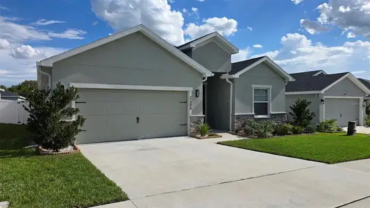 New construction Single-Family house 2486 Matterhorn Trl, Davenport, FL 33837 plan Shelby - image