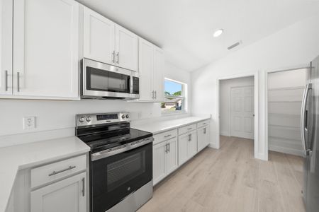 New construction Single-Family house 569 Dillard Dr Se, Palm Bay, FL 32909 - image 12