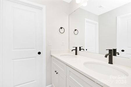 New construction Townhouse house 2105 Gemway Dr, Charlotte, NC 28216 null- photo 19 19