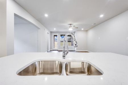 New construction Single-Family house 2908 Weslyan Oak St, Bedford, TX 76021 - image 19